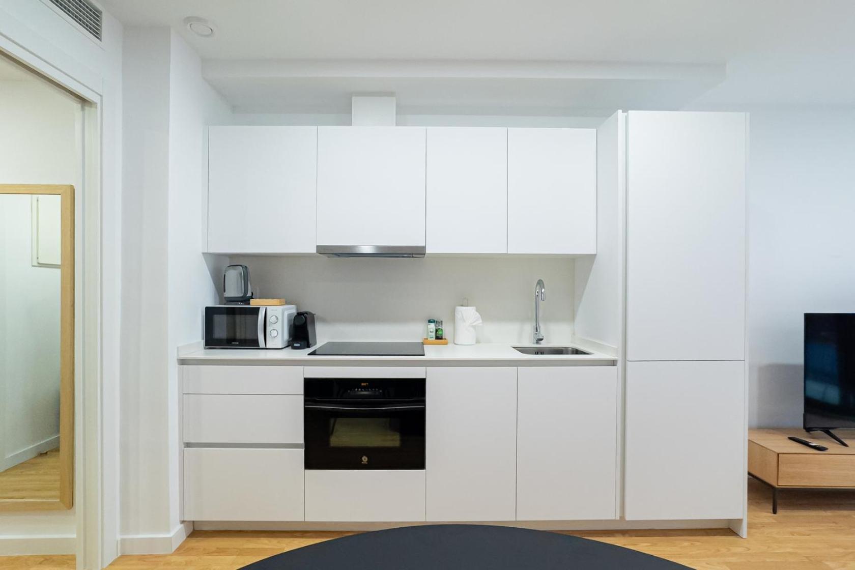 Stay U-Nique Apartments Albeniz Bcn L'Hospitalet de Llobregat Dış mekan fotoğraf