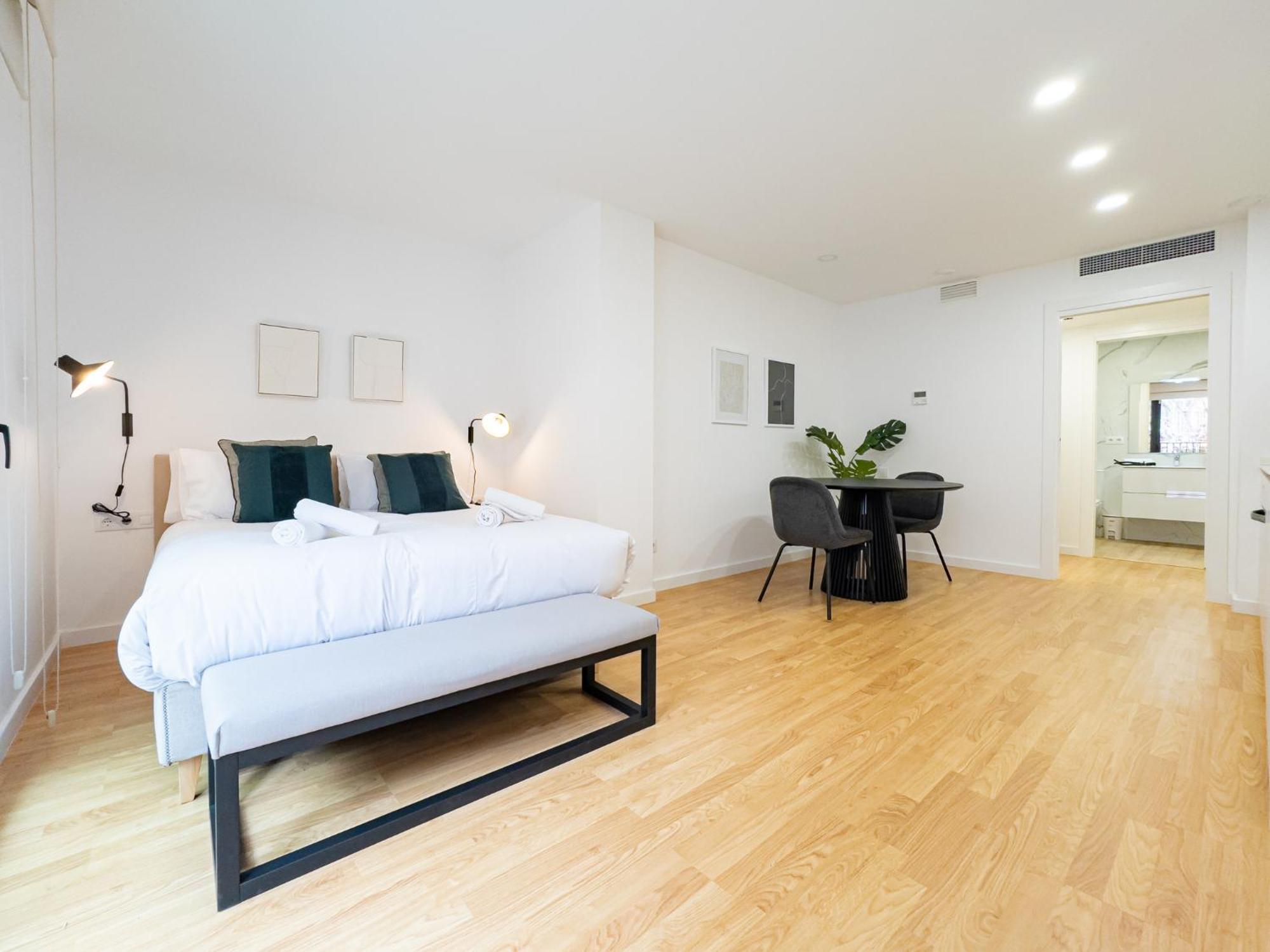 Stay U-Nique Apartments Albeniz Bcn L'Hospitalet de Llobregat Dış mekan fotoğraf